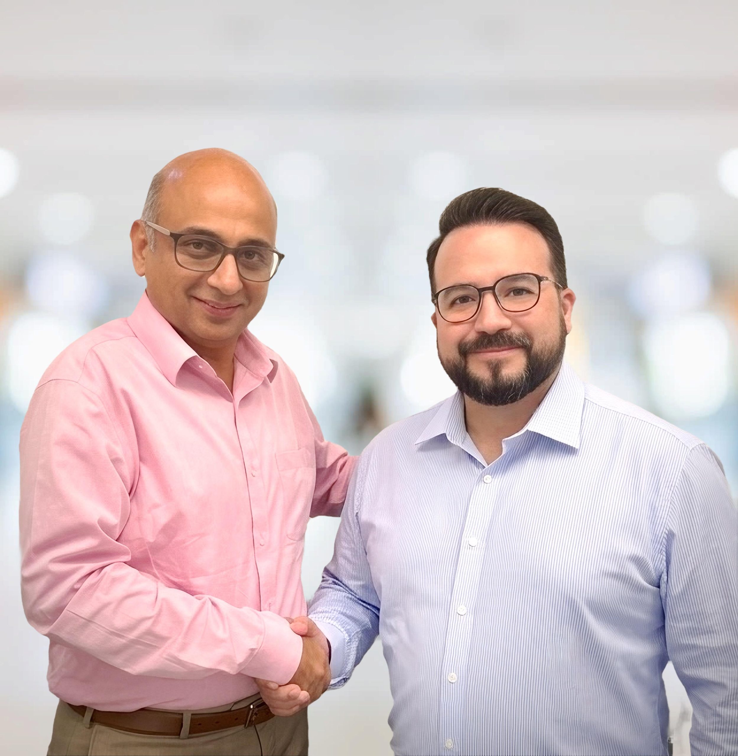 J. Alberto Palacios y Anshul Khanna
